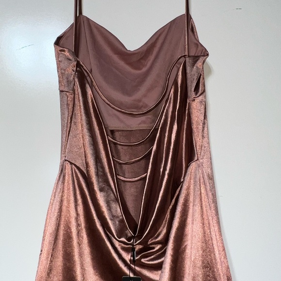 Fashion Nova Elegant Copper Satin Slip Dress with Side Slit Size 1X NEW - Picture 8 of 14